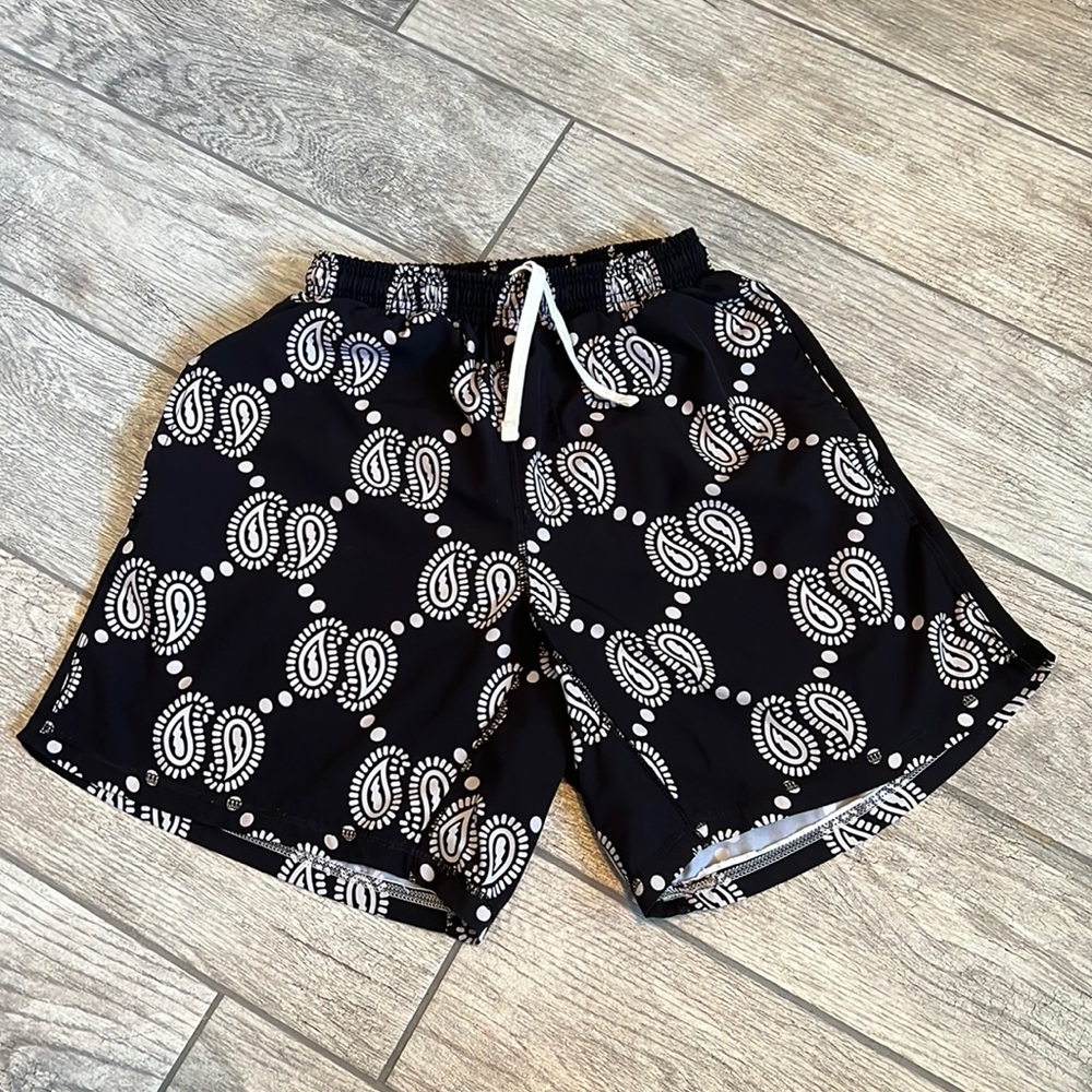 COLLECT + SELECT paisley shorts S